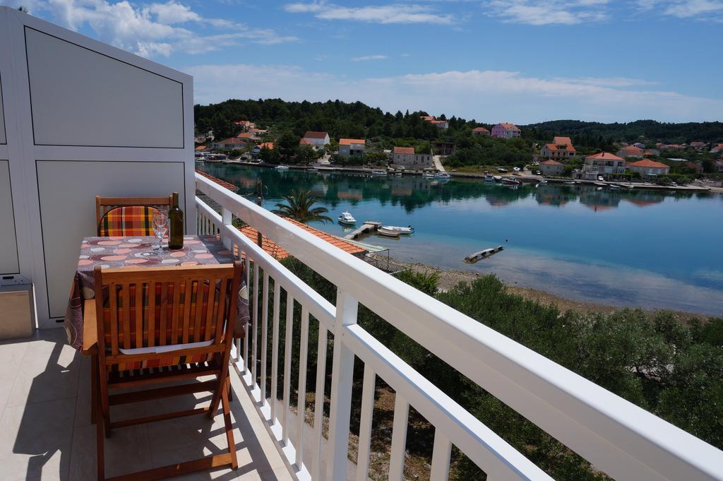 Apartments Ivona Lumbarda Oda fotoğraf