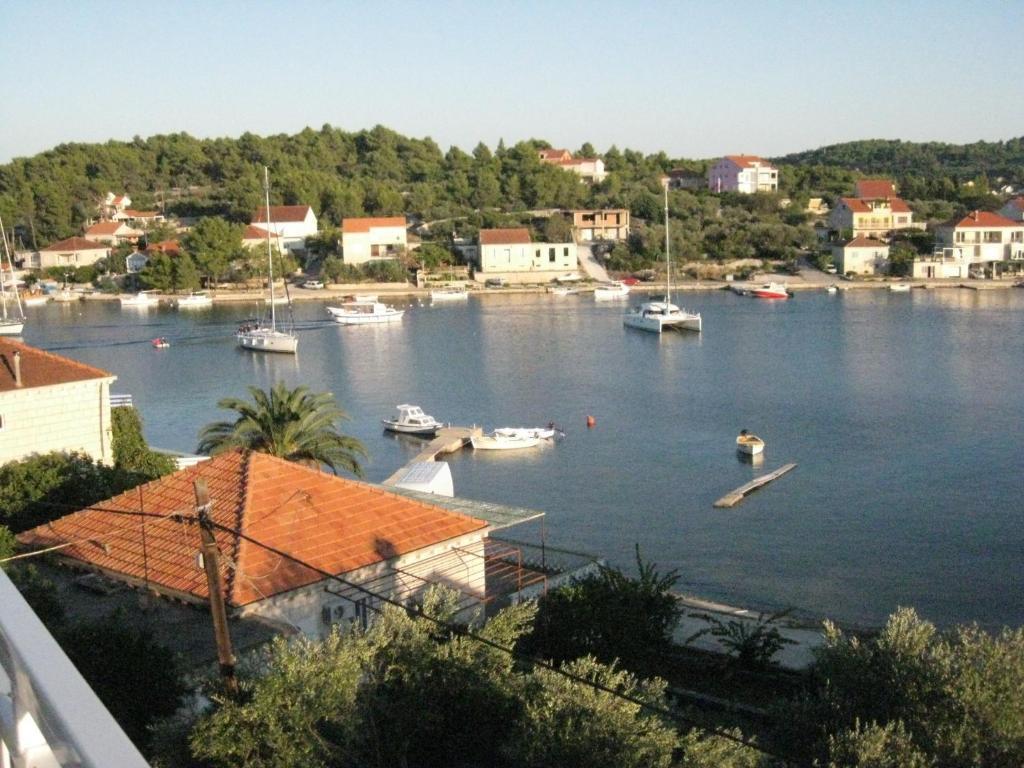 Apartments Ivona Lumbarda Oda fotoğraf